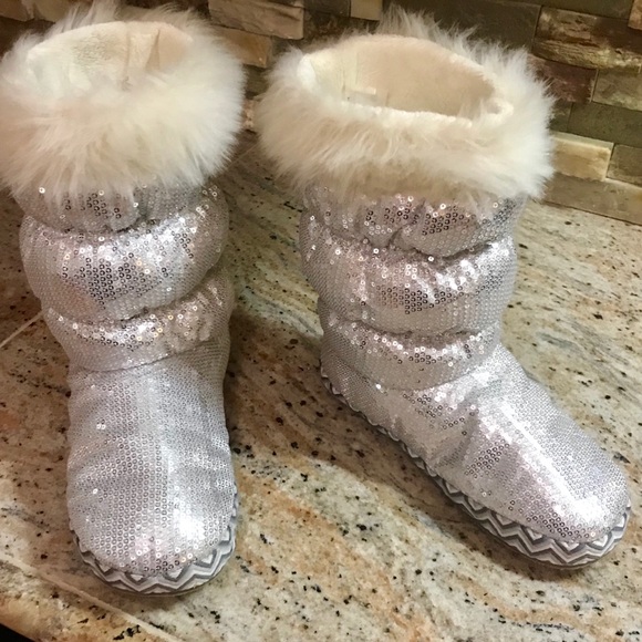 Roxy Sequin Booties - Picture 8 of 8